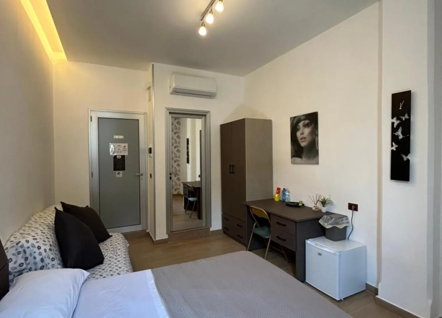 Binario 14 Piazza Garibaldi Bed & Breakfast Naples