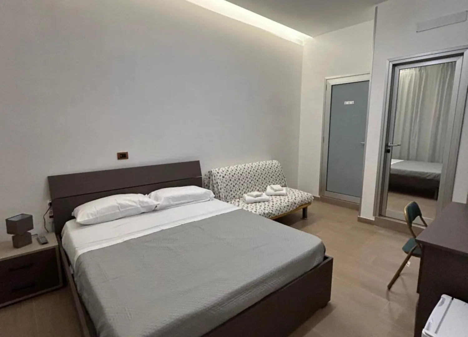 Binario 14 Piazza Garibaldi Bed & Breakfast Naples 0*,